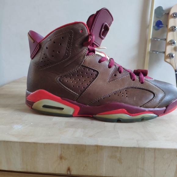Nike Air Jordan 6 - "Cigar" Retro - Picture 7 of 16